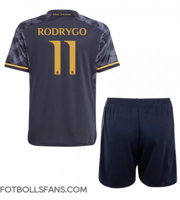 Real Madrid Rodrygo Goes #11 Replika Bortatröja Barn 2023-24 Kortärmad (+ Korta byxor)